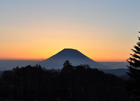 イメージ:鶴雅グループ 株式会社 阿寒グランドホテル 代表取締役社長 大西 雅之