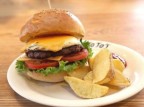 ＜終了＞【1泊3食付き】ニセコの人気店“JoJo's”のハンバーガーランチ付きプラン登場！