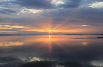 美しい夕景につつまれ何もしない贅沢な時間